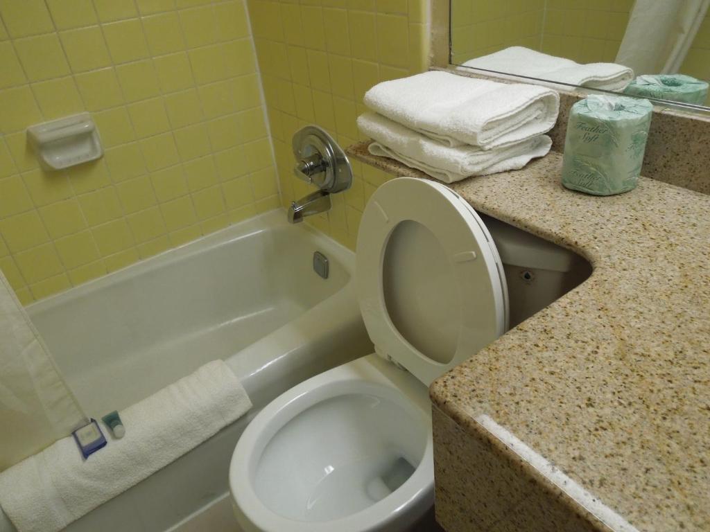 Belmont Inn & Suites Virginia Beach Værelse billede